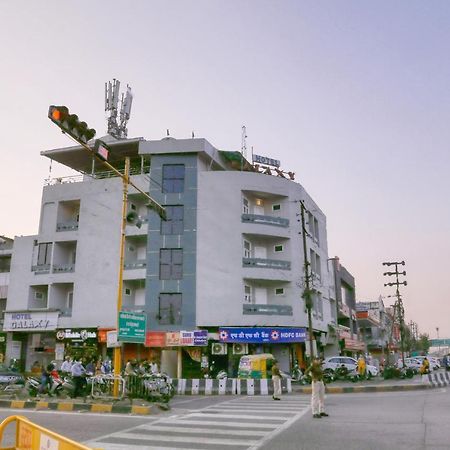 Hotel Galaxy Indore Esterno foto