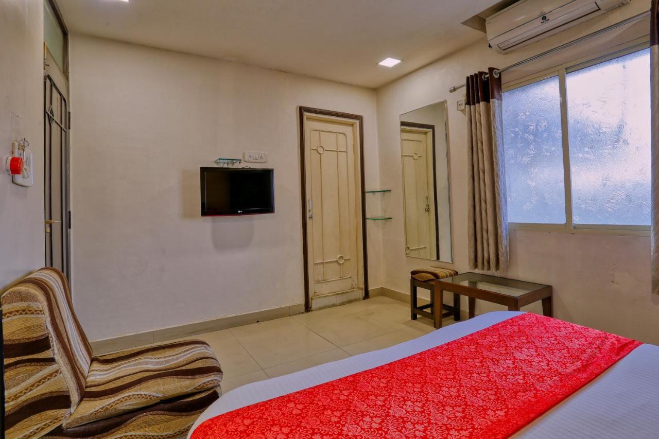 Hotel Galaxy Indore Esterno foto