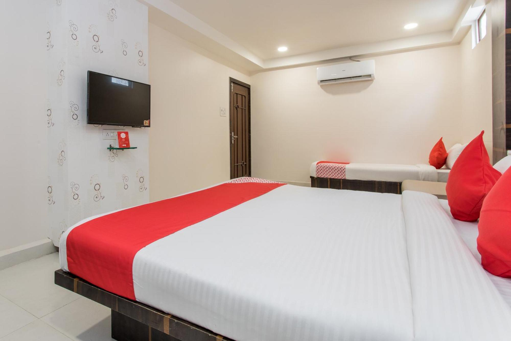 Hotel Galaxy Indore Esterno foto
