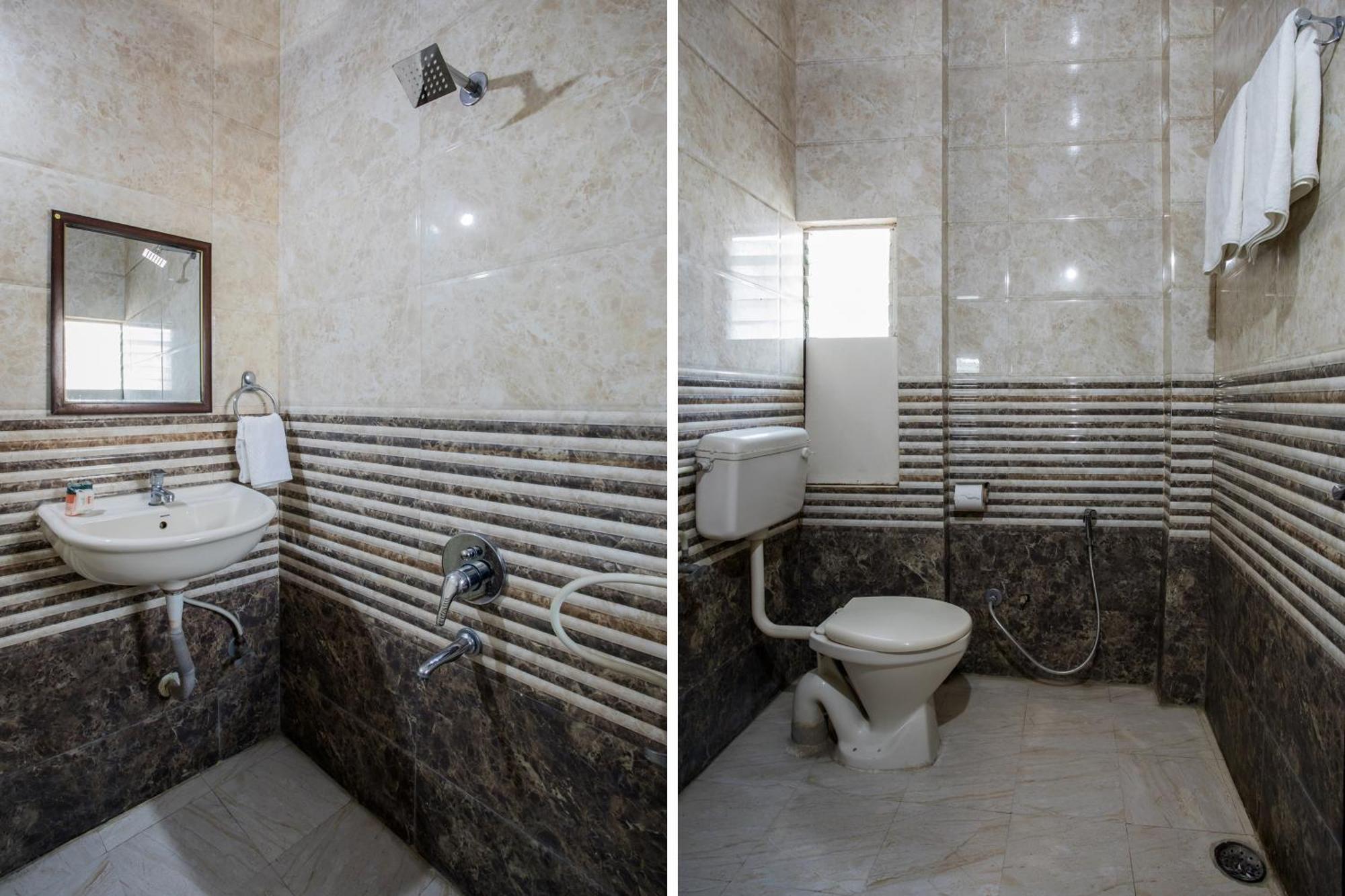 Hotel Galaxy Indore Esterno foto
